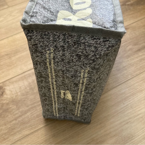 ROOTS Bag - Picture 4 of 12